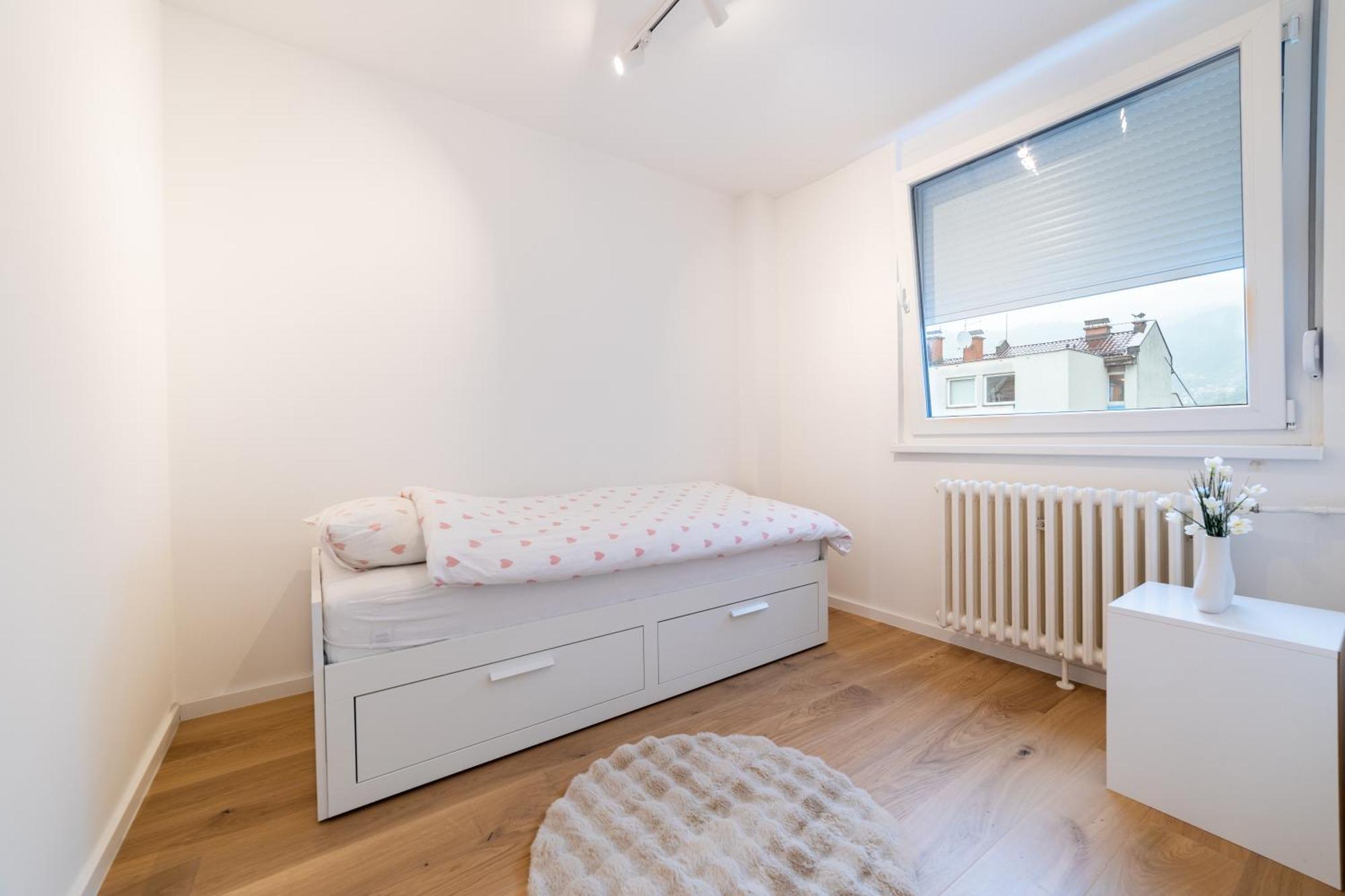 Old Town Heaven 3-Bedroom Apartment With Balcony ซาราเยโว ภายนอก รูปภาพ
