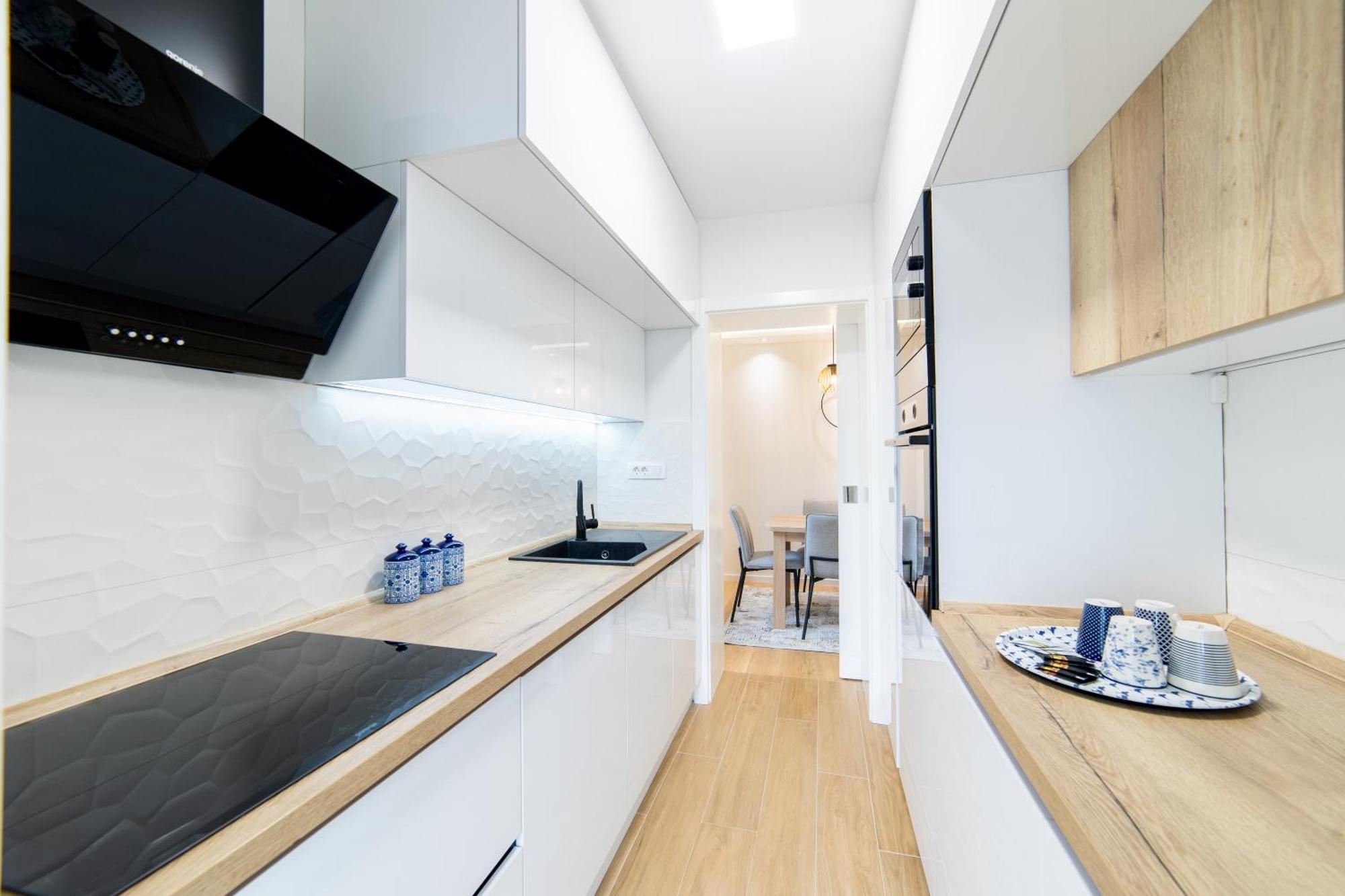 Old Town Heaven 3-Bedroom Apartment With Balcony ซาราเยโว ภายนอก รูปภาพ